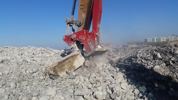 Дробилка бетонных конструкций и металла